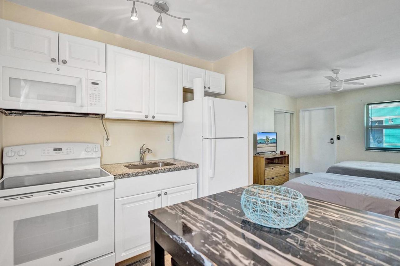Apartamento Downtown Hollywood Holiday Retreat Dania Beach Exterior foto